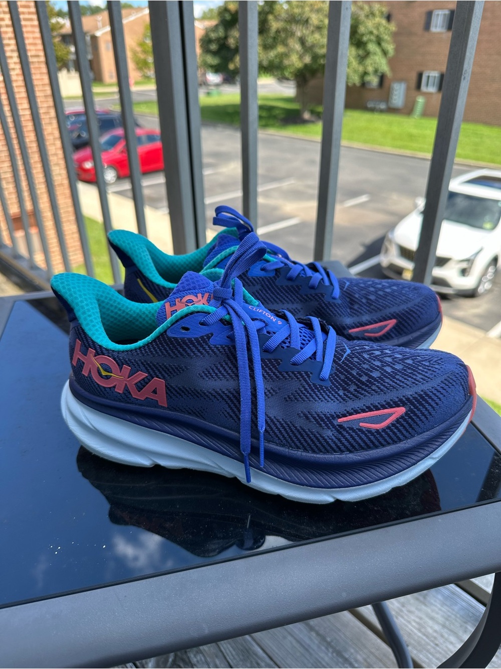 Hoka Clifton 9, Navy & Teal with Coral Accent Running Sneakers. Size 8.5B